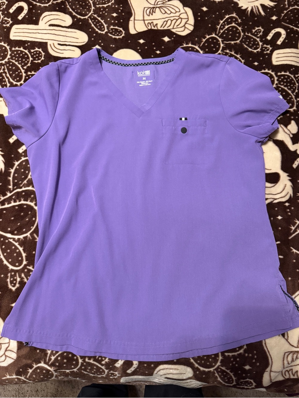 koi Women's Short Sleeve V-Neck Scrub Top - Lavender Purple